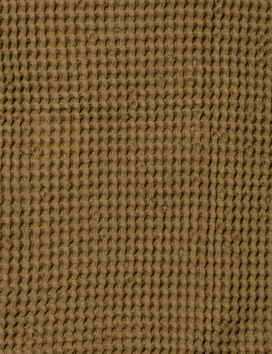 colour swatch of linen waffle towel in olive colour