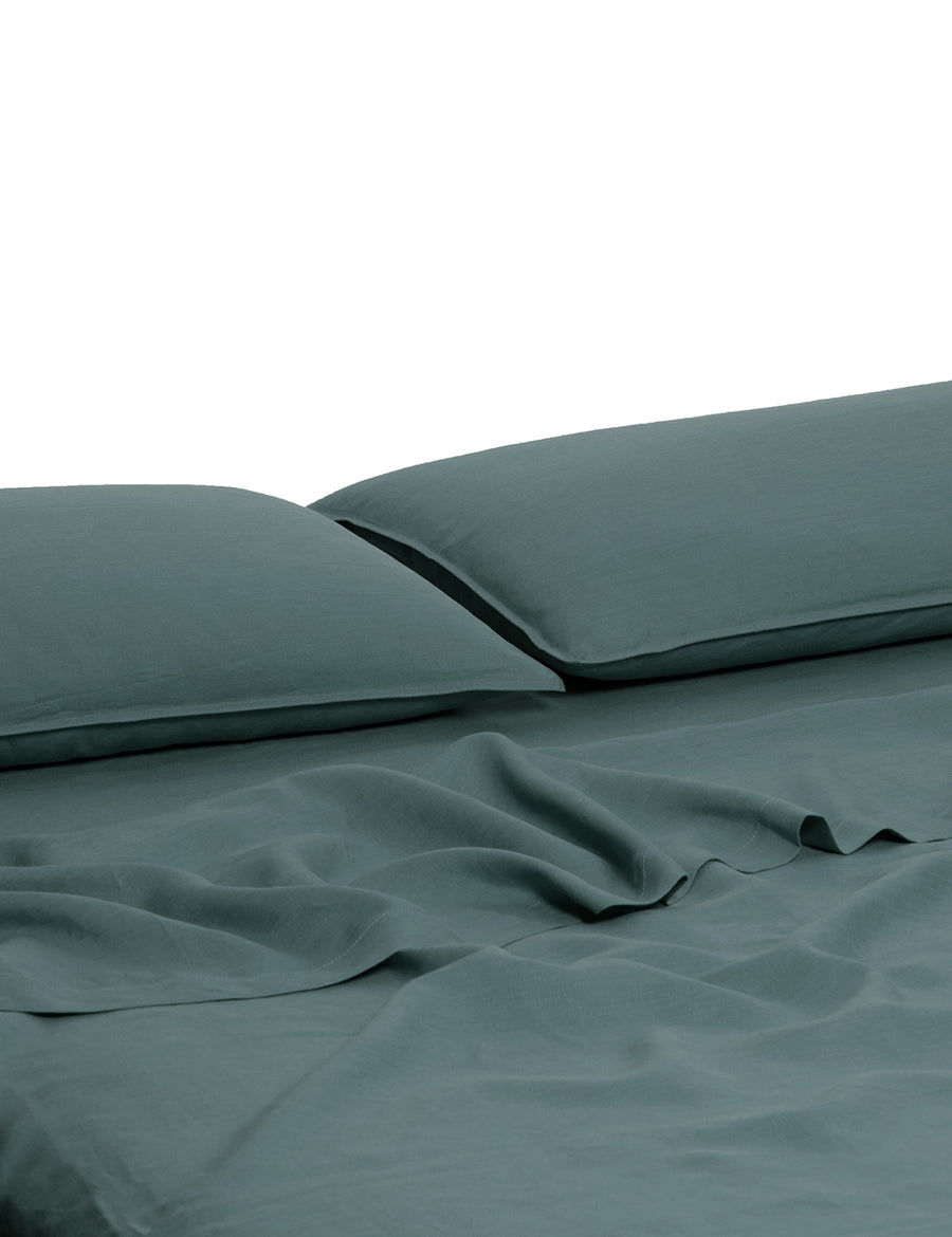 ecom shot of our classic linen sheet set in amazon colour