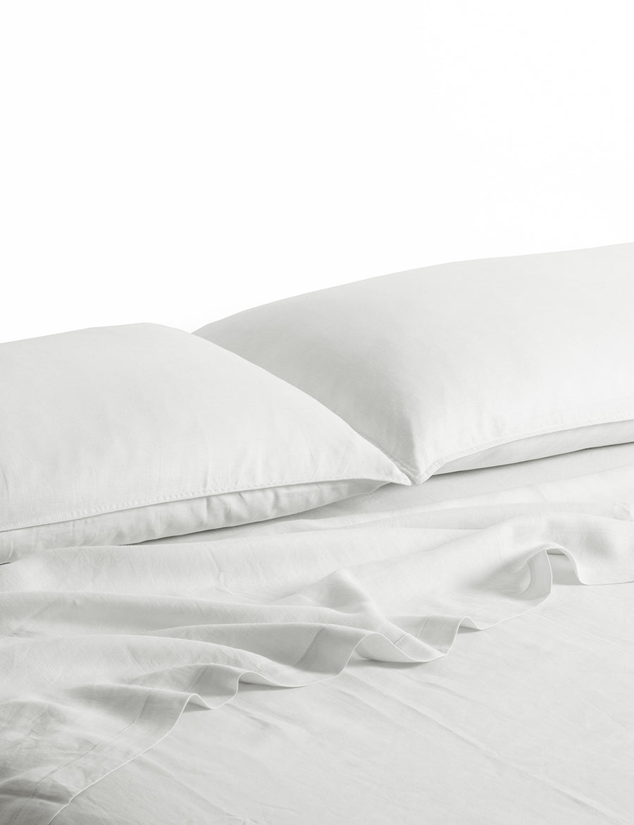 best selling colour of the classic linen sheet set in white