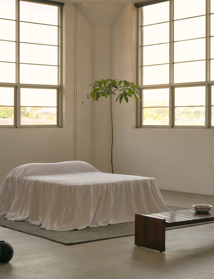 CHATEAU BED VEIL | IVORY