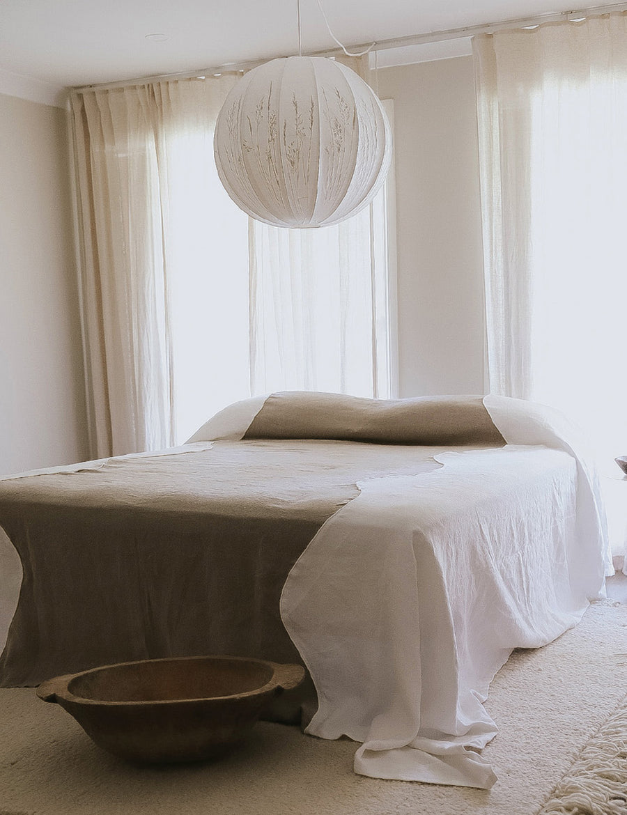 ARCO BEDCOVER | IVORY/NATURAL