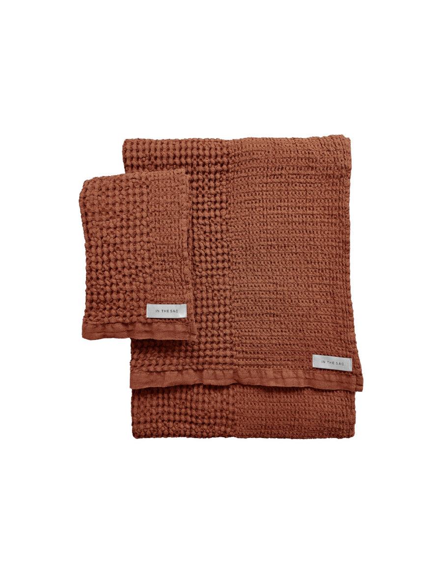 BEAU HAND TOWEL | CLAY