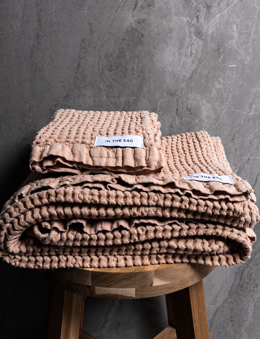 WAFFLE HAND TOWEL | BLUSH