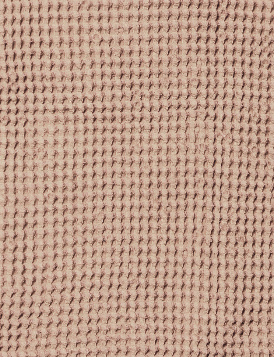 colour swatch of linen waffle bath robe in nude colour 