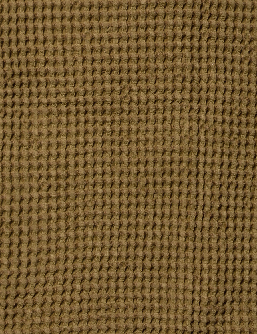 colour swatch of linen waffle bath robe in olive colour 